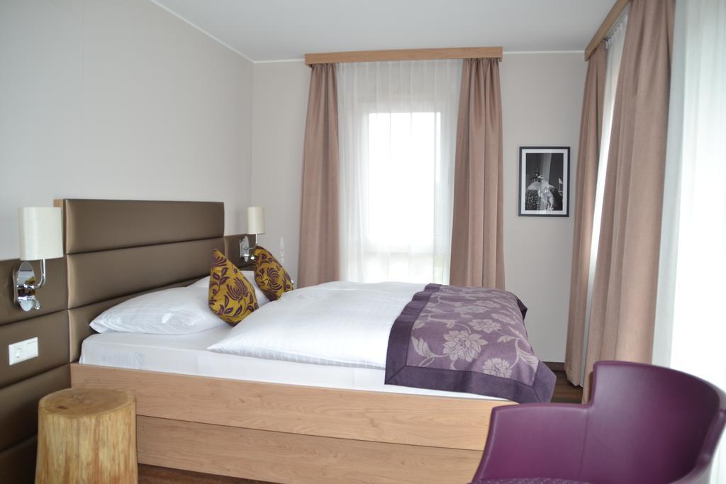 Landhaus Wolf - Wir Freuen Uns Schwäbisch Hall Kamer foto